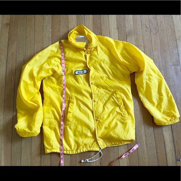 70s Vintage Cactus Yellow Windbreaker w. Name Patch and Back Graphic - Picture 9 of 9
